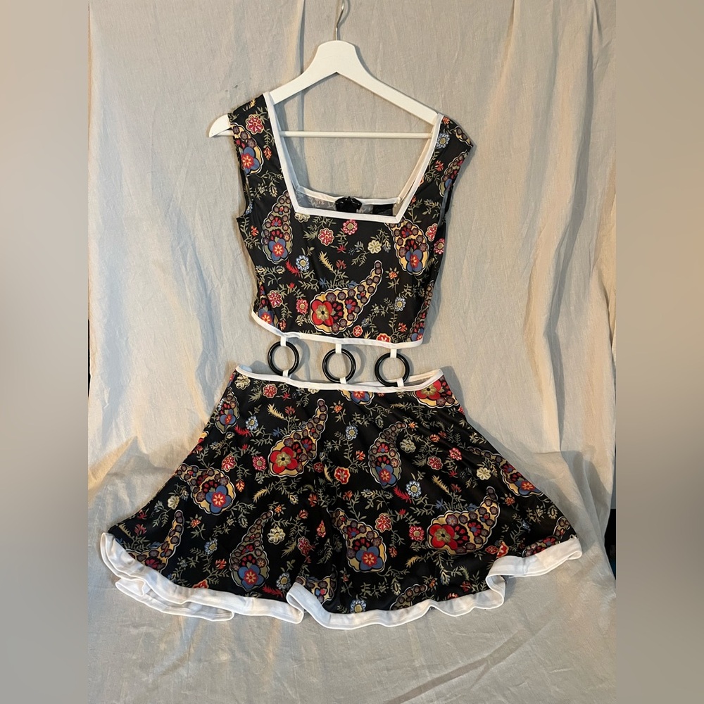 Halloween costume- GOGO girl. Floral Two-Piece Skirt and Top Set